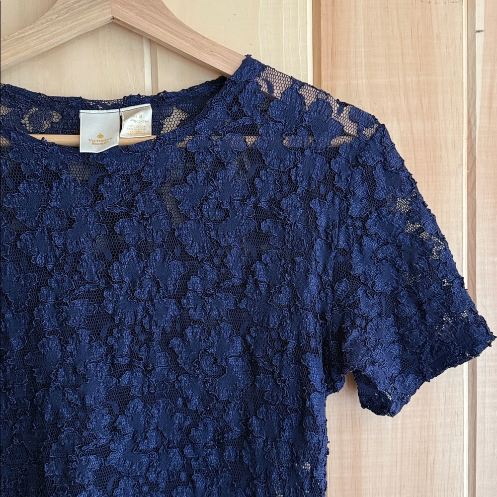 VINTAGE Victoria’s Secret Gold Label Navy Blue Floral Lace Sheer Top M